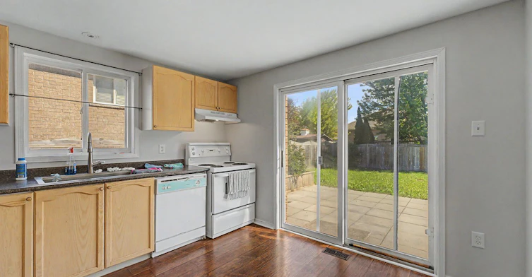 24 Dunsmore Lane, Barrie, ON, L4M 7A1 - 5