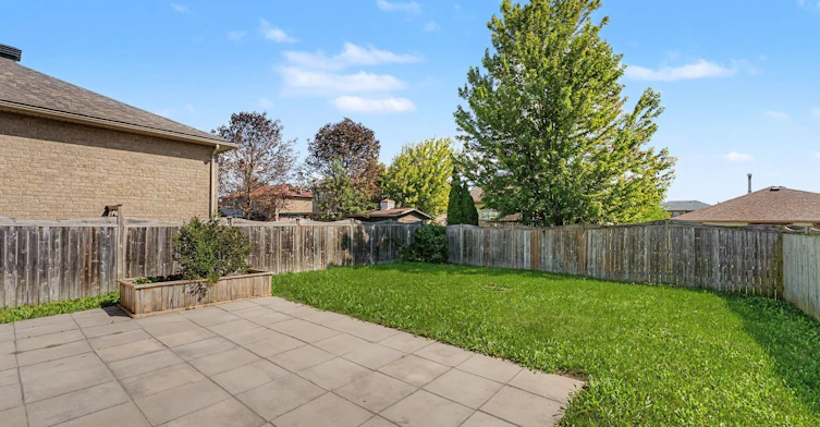 24 Dunsmore Lane, Barrie, ON, L4M 7A1 - 16