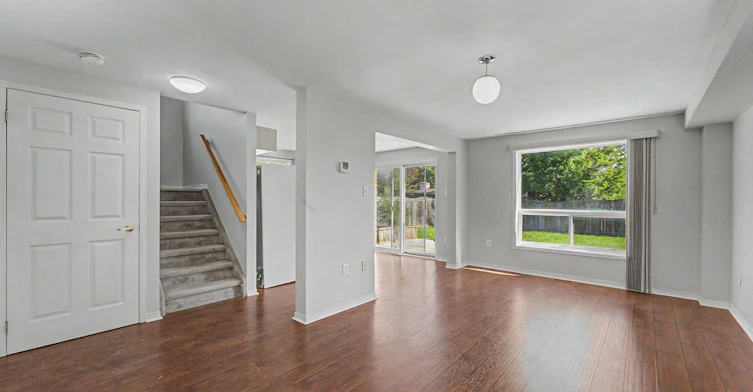 24 Dunsmore Lane, Barrie, ON, L4M 7A1 - 2