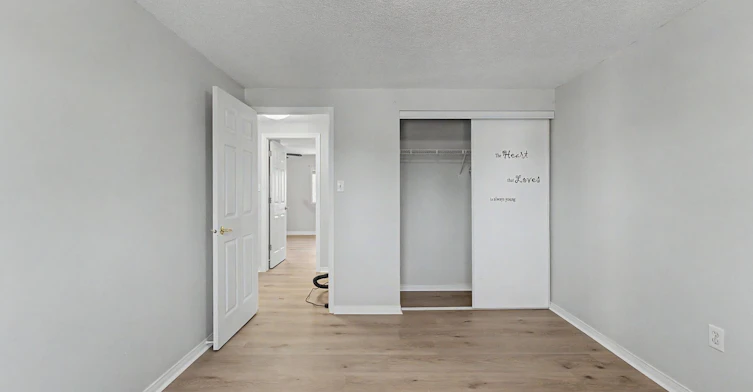 24 Dunsmore Lane, Barrie, ON, L4M 7A1 - 14