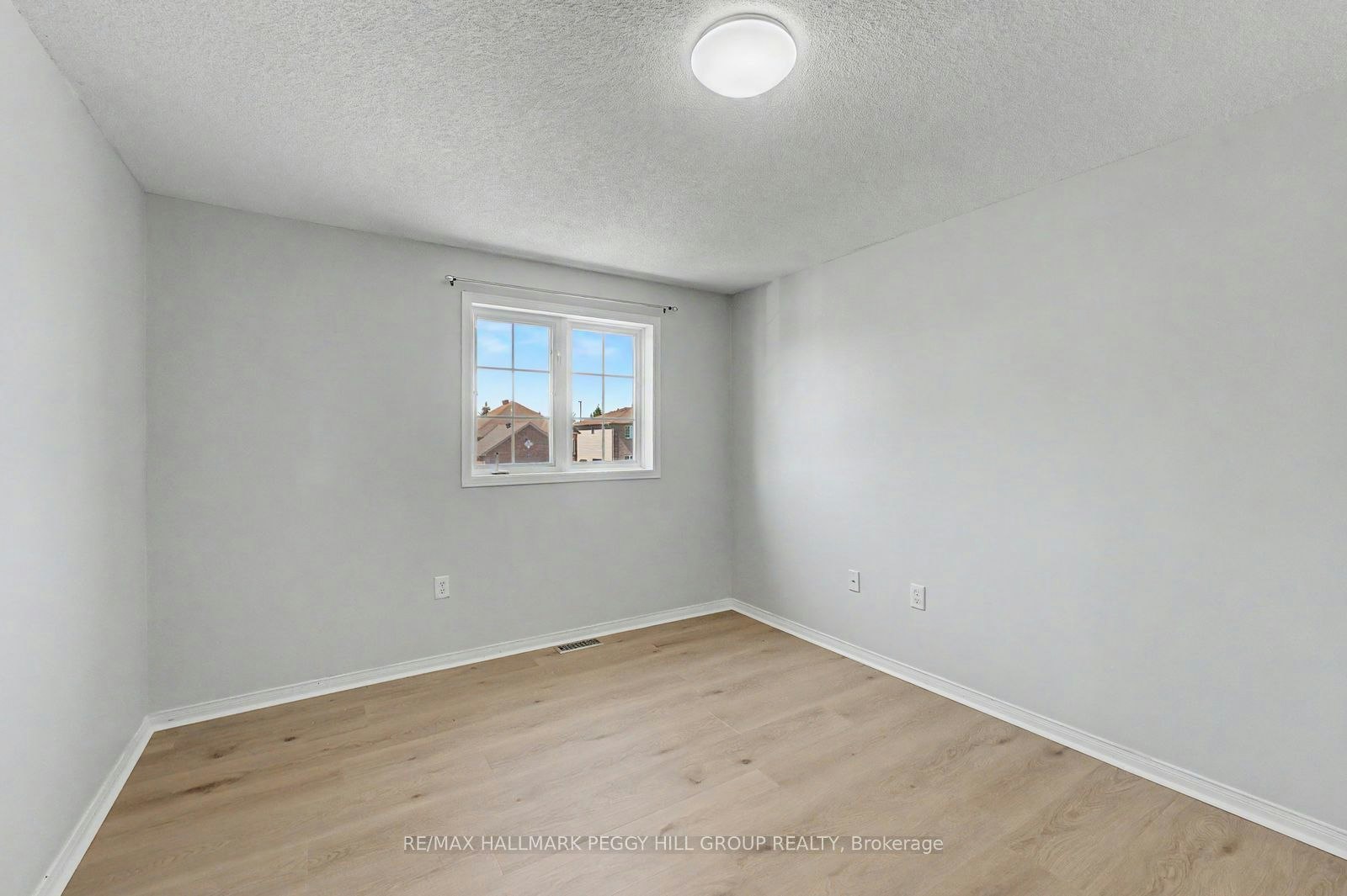24 Dunsmore Lane, Barrie, ON, L4M 7A1 - 13