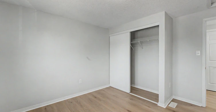 24 Dunsmore Lane, Barrie, ON, L4M 7A1 - 12