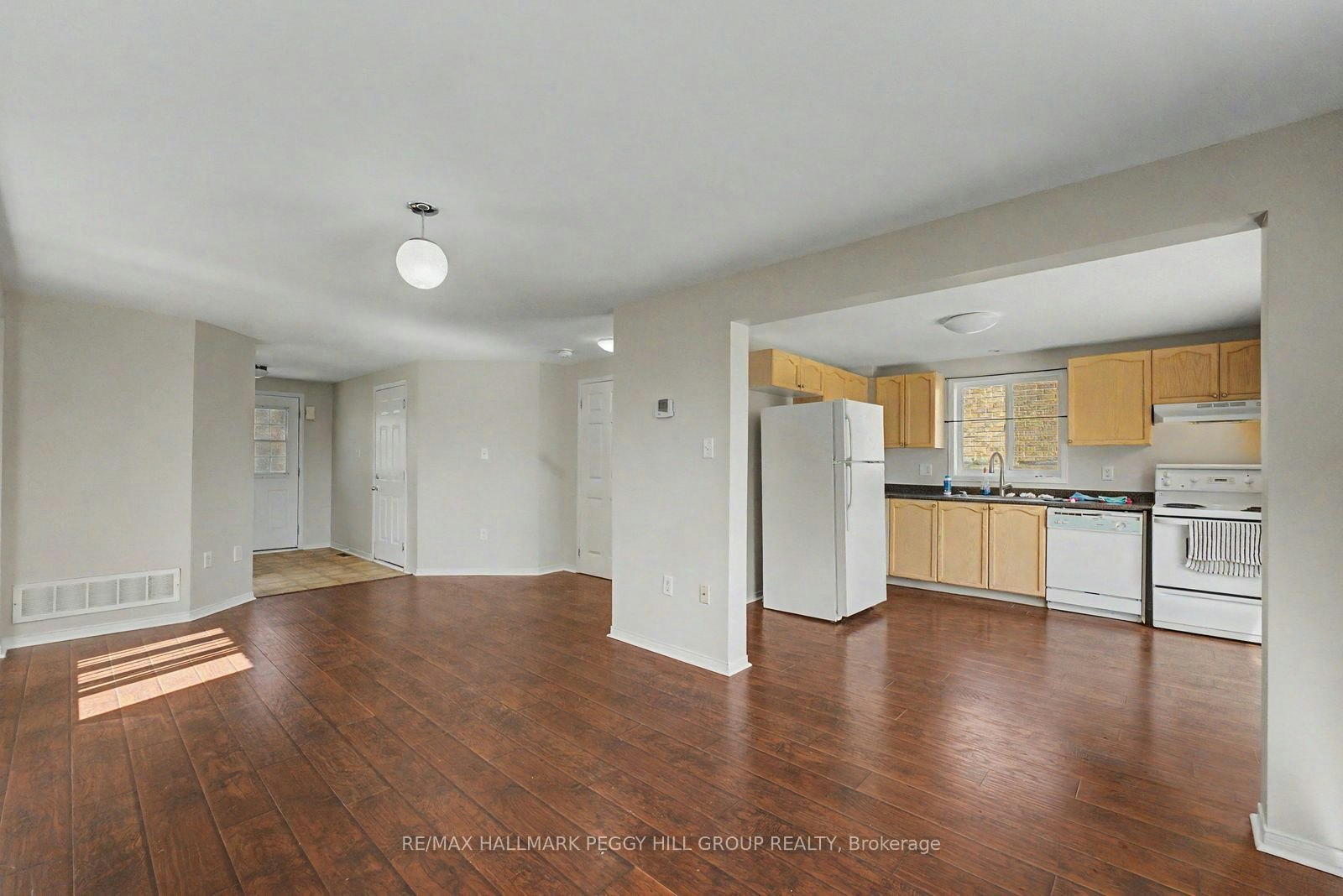 24 Dunsmore Lane, Barrie, ON, L4M 7A1 - 3