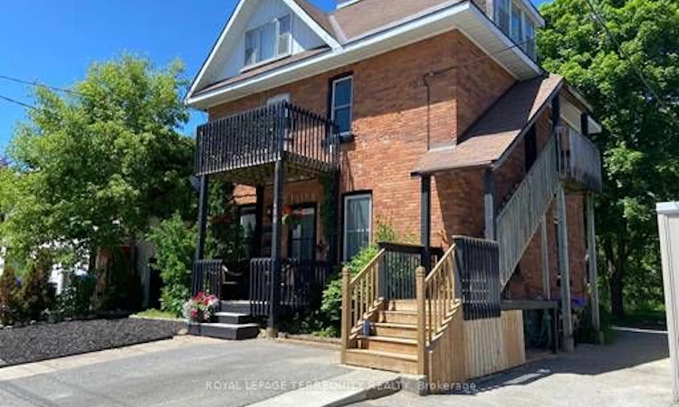 486 Hannah Street