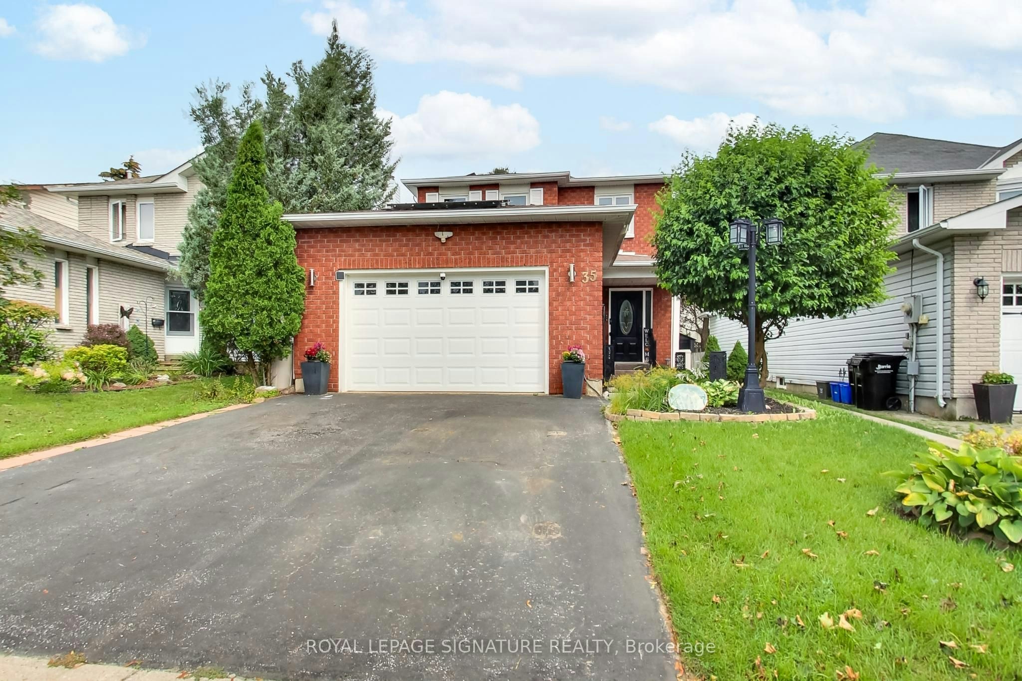 35 Carr Drive, Barrie, ON, L4N 6M9