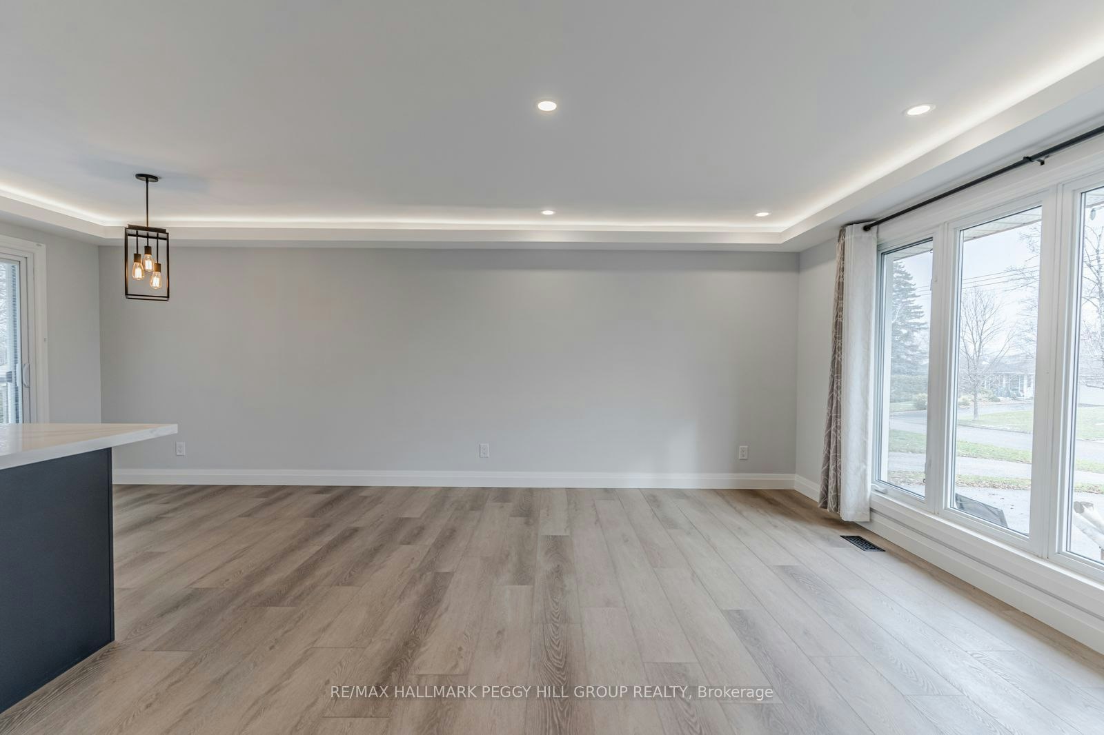 Upper-20 Ottaway Avenue, Barrie, ON, L4M 2W7 - 7