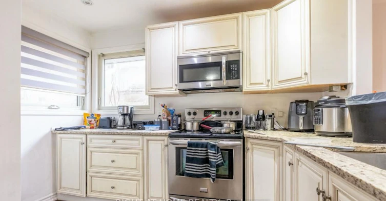 180 Blake Street, Barrie, ON, L4M 1K3 - 14