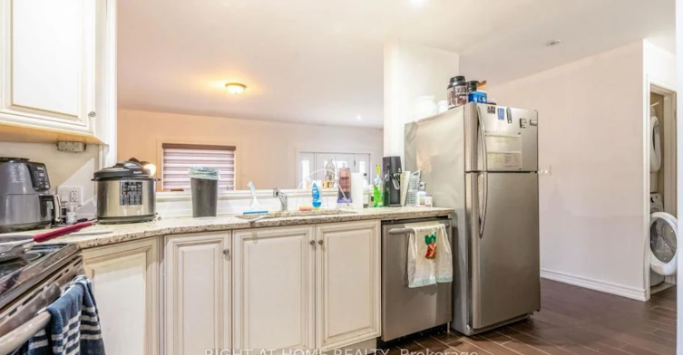 180 Blake Street, Barrie, ON, L4M 1K3 - 8