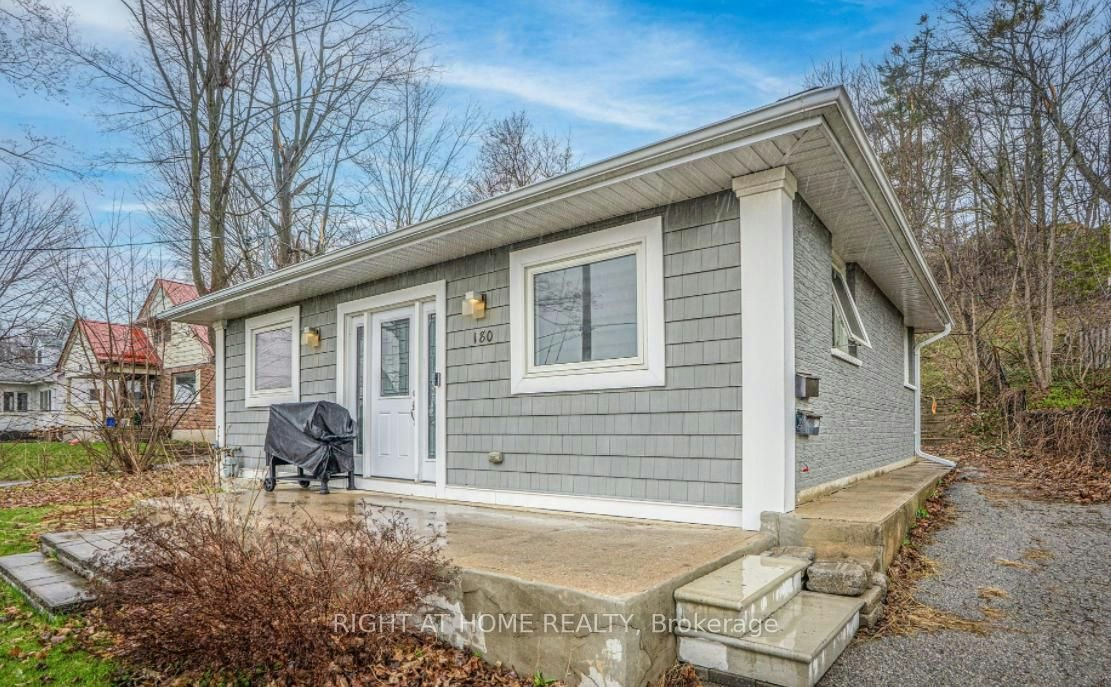180 Blake Street, Barrie, ON, L4M 1K3 - 3