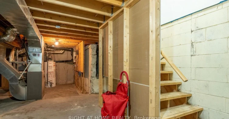 180 Blake Street, Barrie, ON, L4M 1K3 - 16