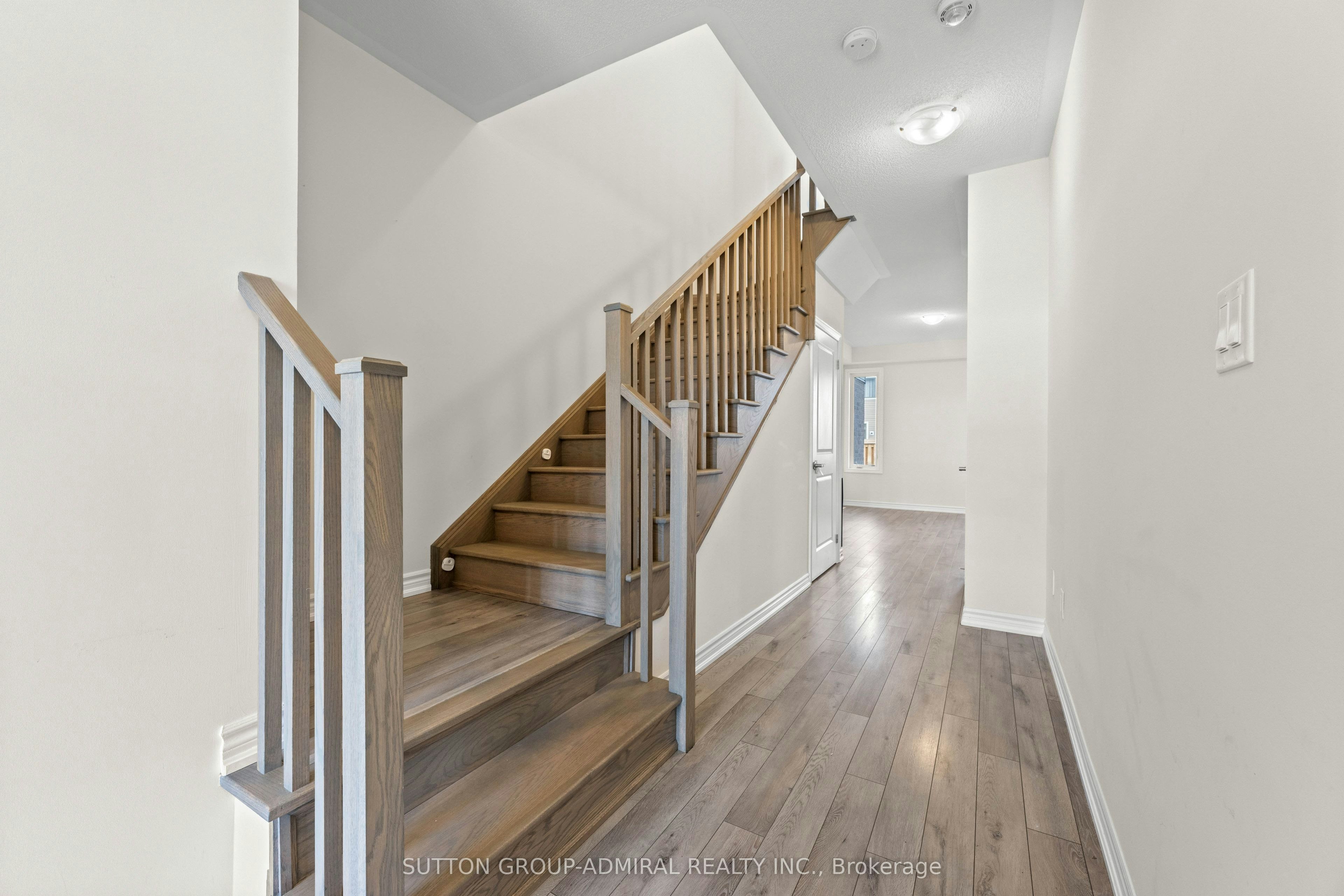 4 Rochester Drive, Barrie, ON, L9J 0W1 - 7