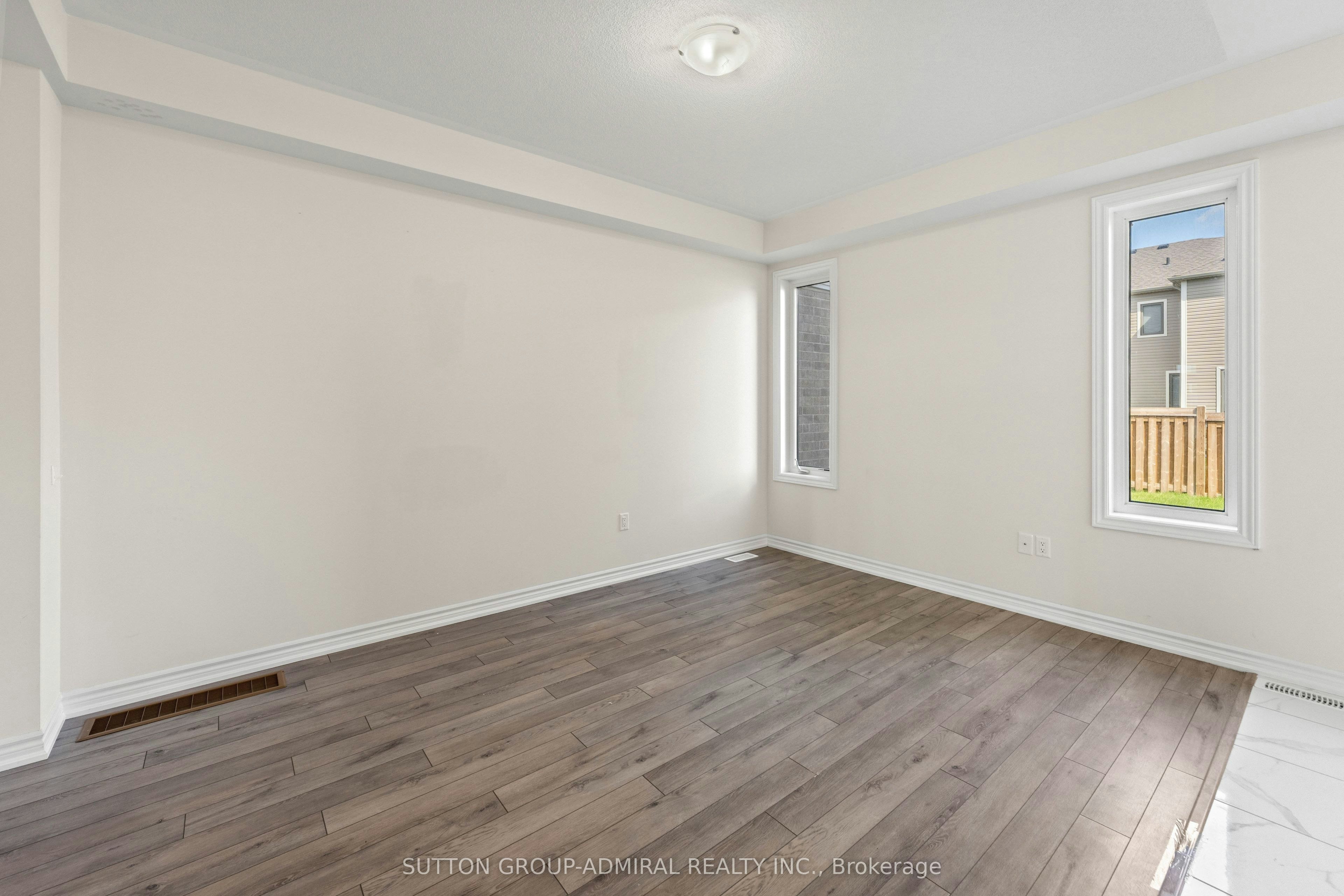 4 Rochester Drive, Barrie, ON, L9J 0W1 - 11