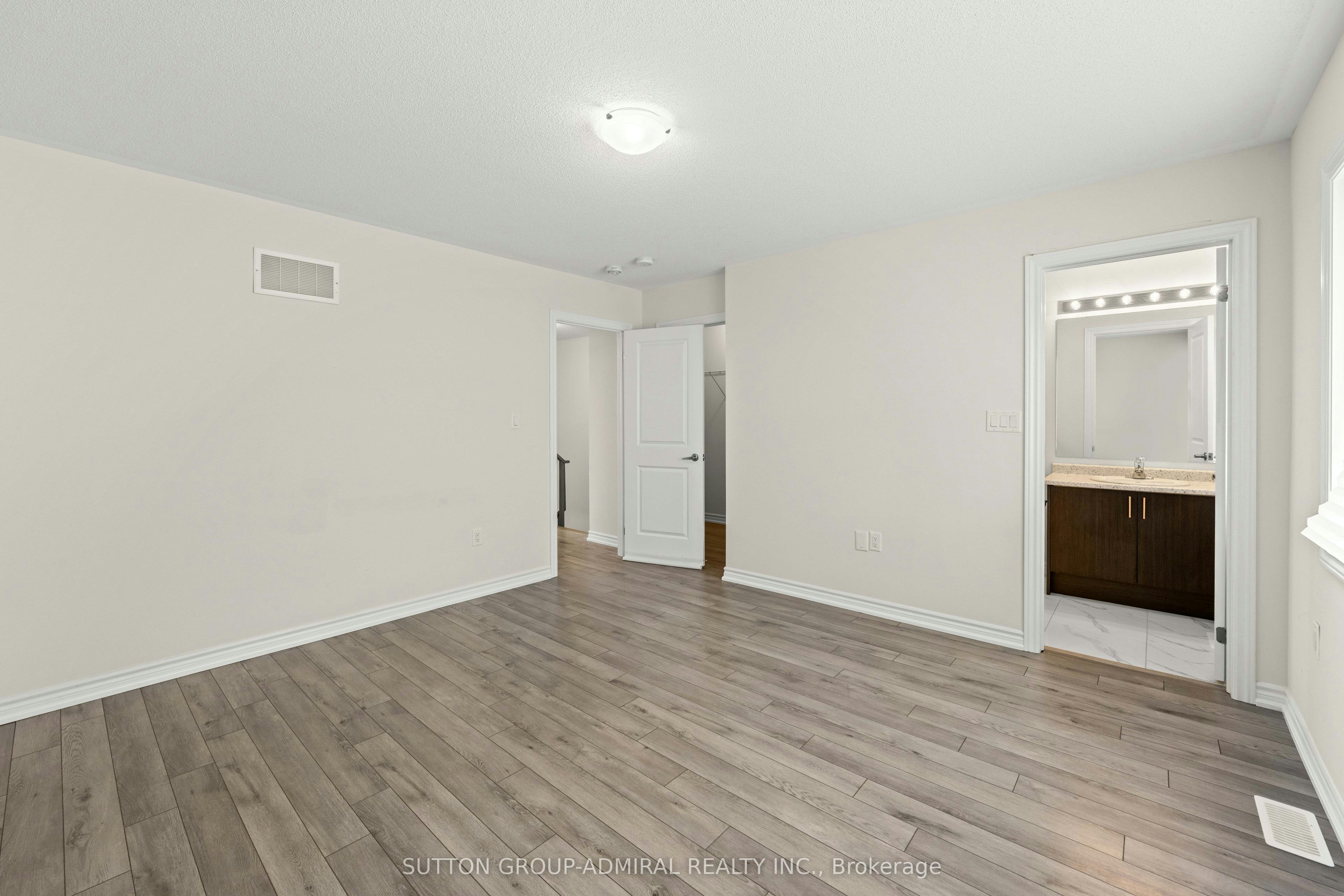 4 Rochester Drive, Barrie, ON, L9J 0W1 - 26