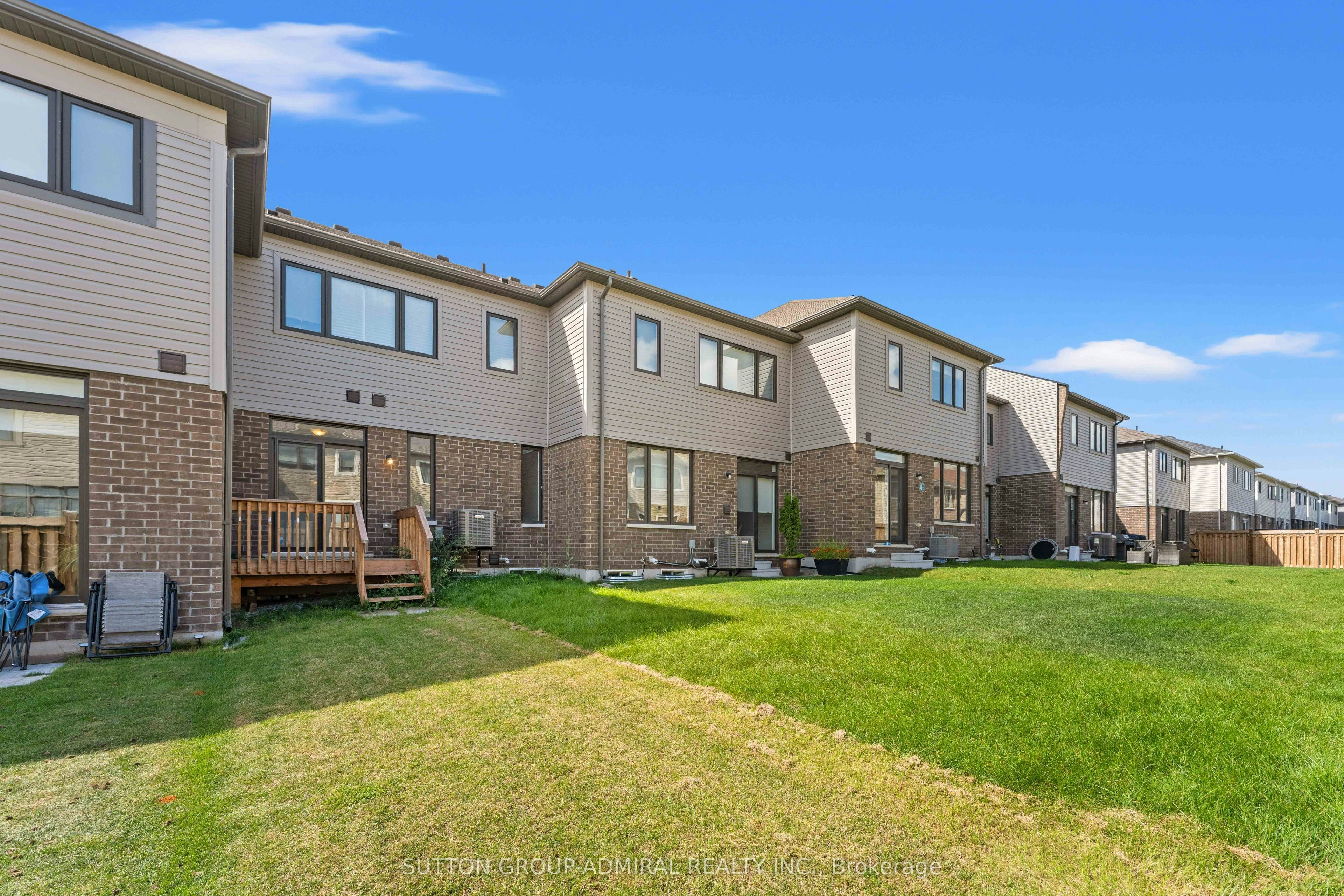 4 Rochester Drive, Barrie, ON, L9J 0W1 - 48