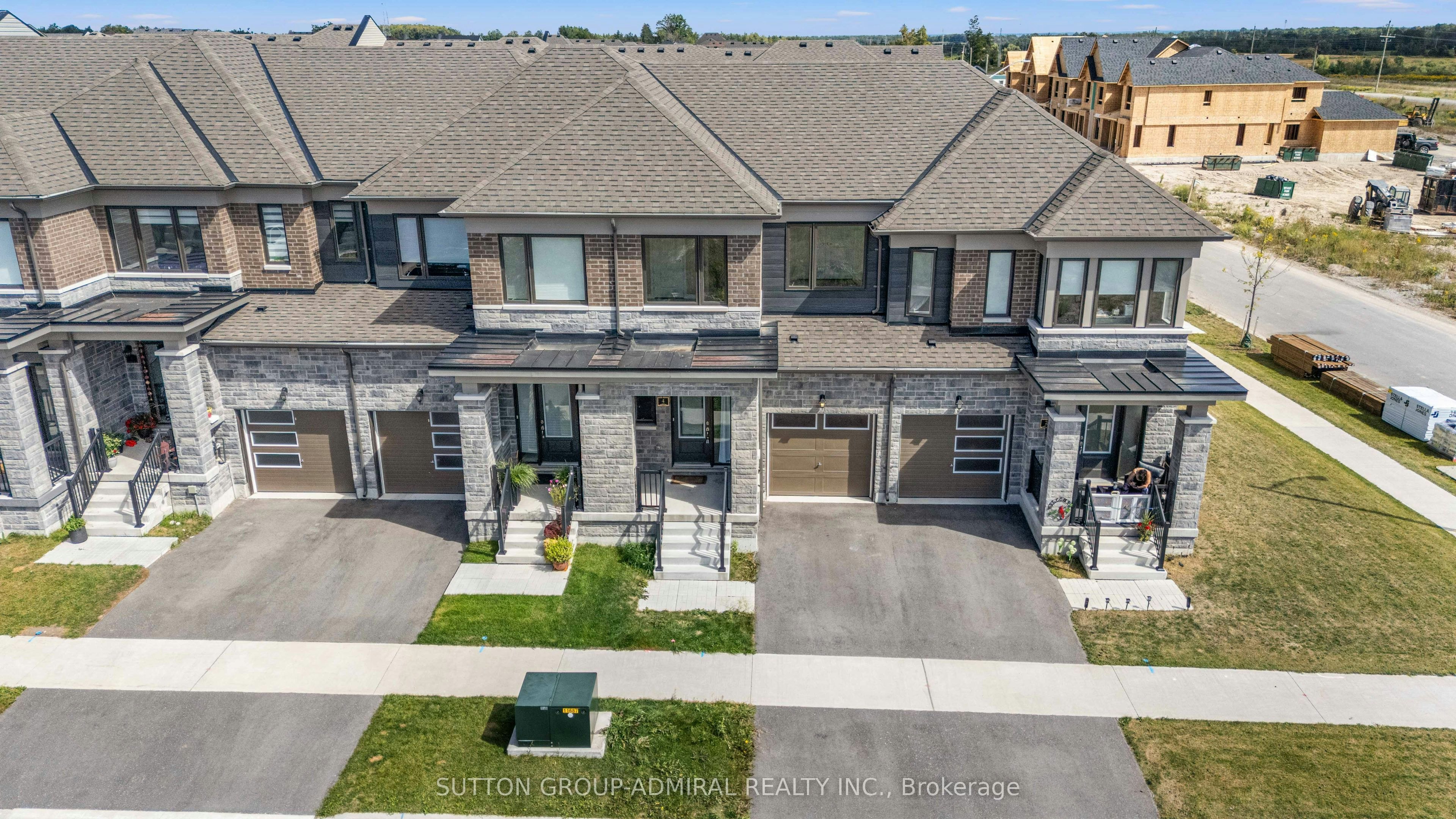 4 Rochester Drive, Barrie, ON, L9J 0W1 - 2