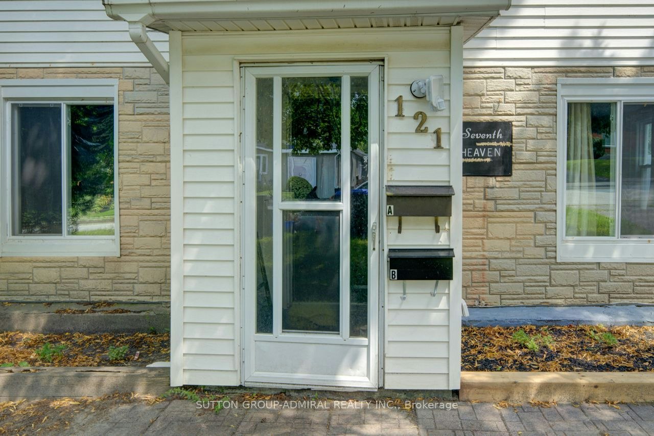 Upper 2 Floors-121 Seventh Street, Midland, ON, L4R 3Y9 - 3