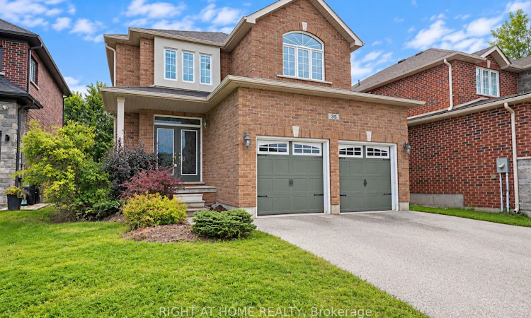 35 Auburn Court
