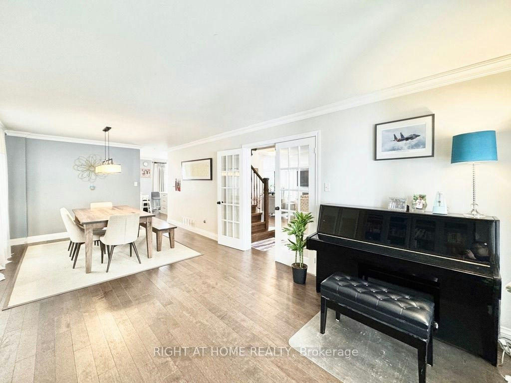 16 Grants Way, Barrie, ON, L4N 0J4 - 4