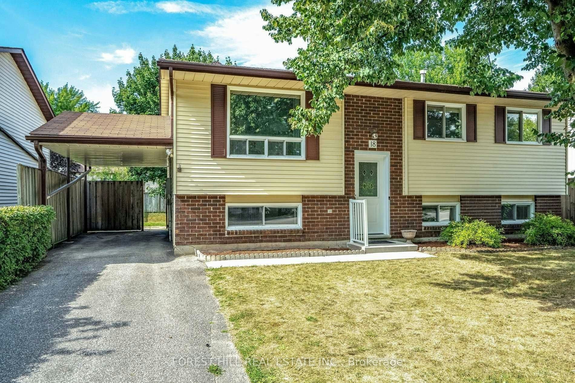 Upper-18 Shannon Street, Orillia, ON, L3V 7K2