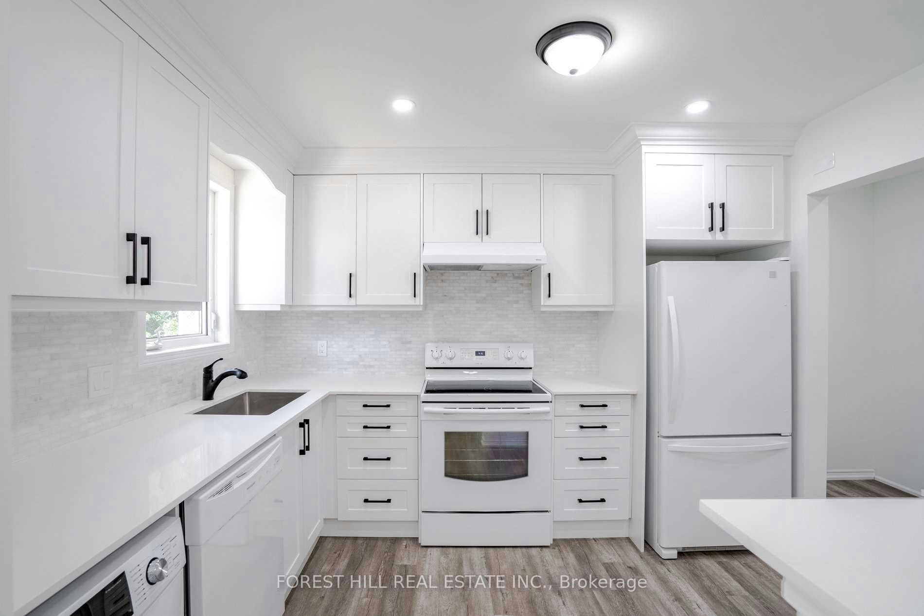 Upper-18 Shannon Street, Orillia, ON, L3V 7K2 - 2