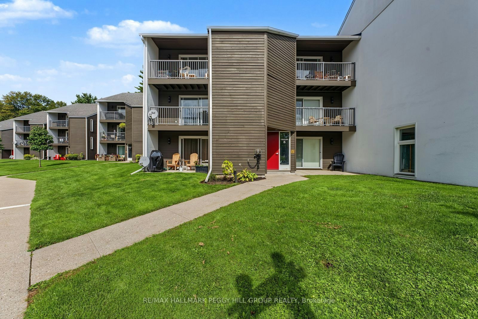 215-1102 Horseshoe Valley Road W, Oro-Medonte, ON, L4M 4Y8