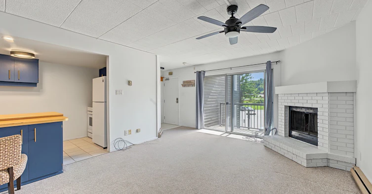 215-1102 Horseshoe Valley Road W, Oro-Medonte, ON, L4M 4Y8 - 2