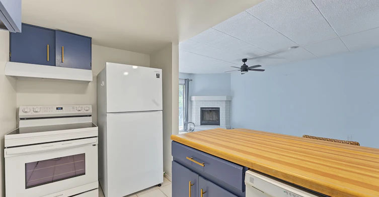 215-1102 Horseshoe Valley Road W, Oro-Medonte, ON, L4M 4Y8 - 6