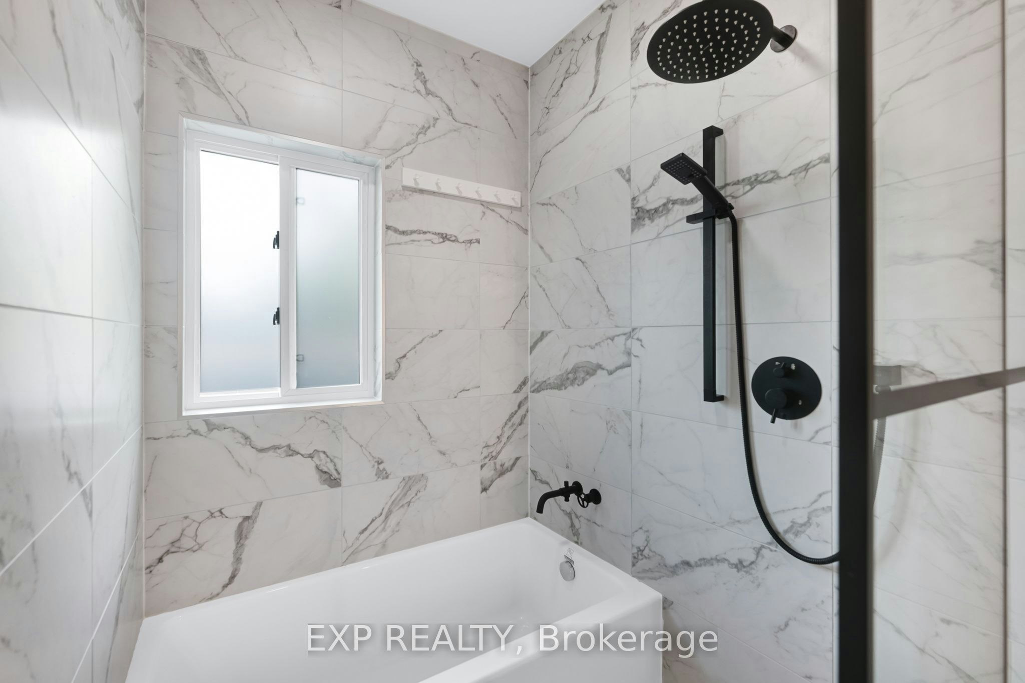 Main-256 Old Mosley Street, Wasaga Beach, ON, L9Z 2J2 - 22