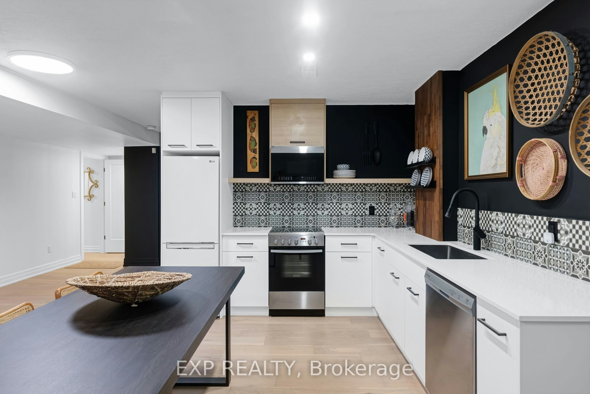 Lower-256 Old Mosley Street, Wasaga Beach, ON, L9Z 2J2 - 3