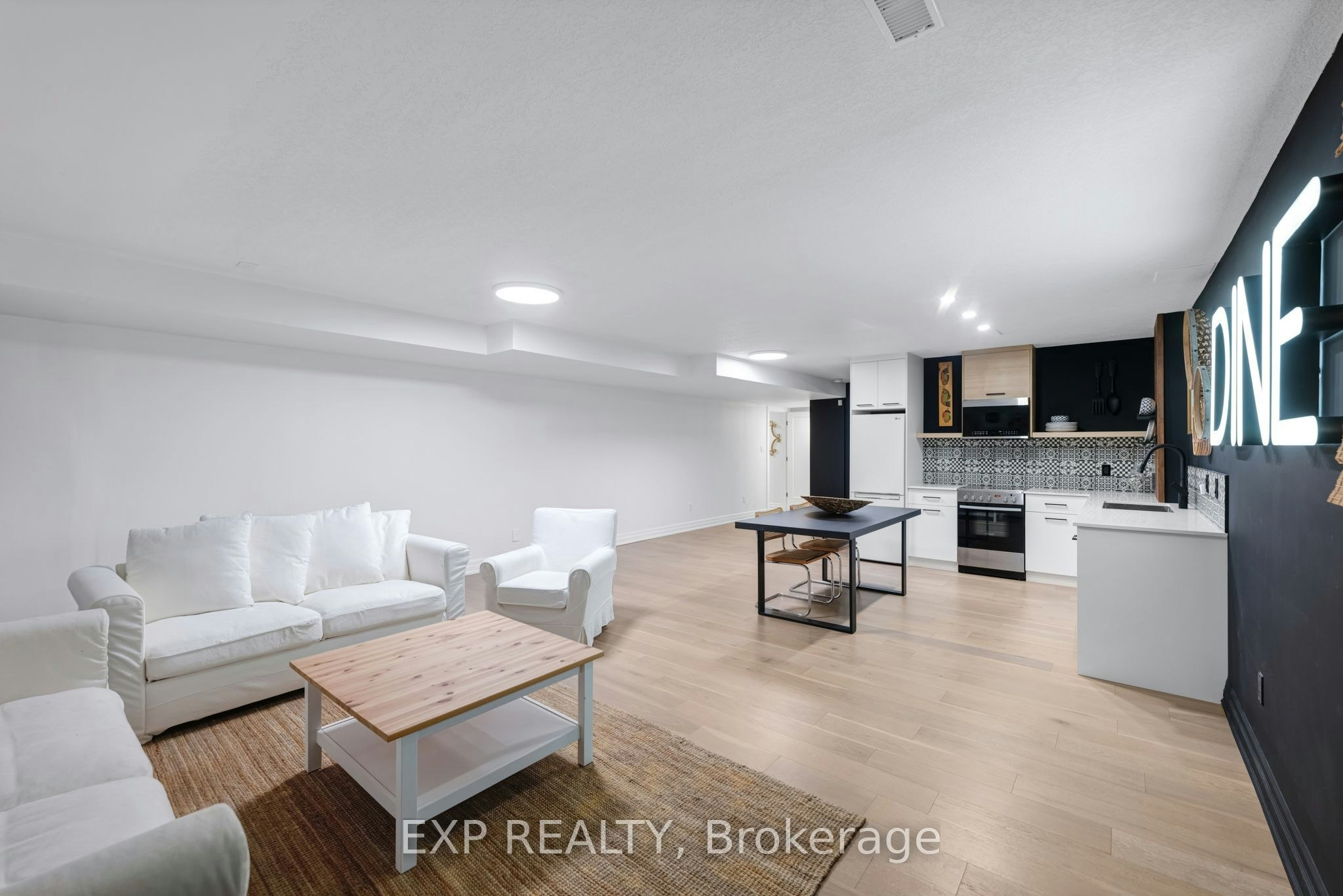 Lower-256 Old Mosley Street, Wasaga Beach, ON, L9Z 2J2 - 5