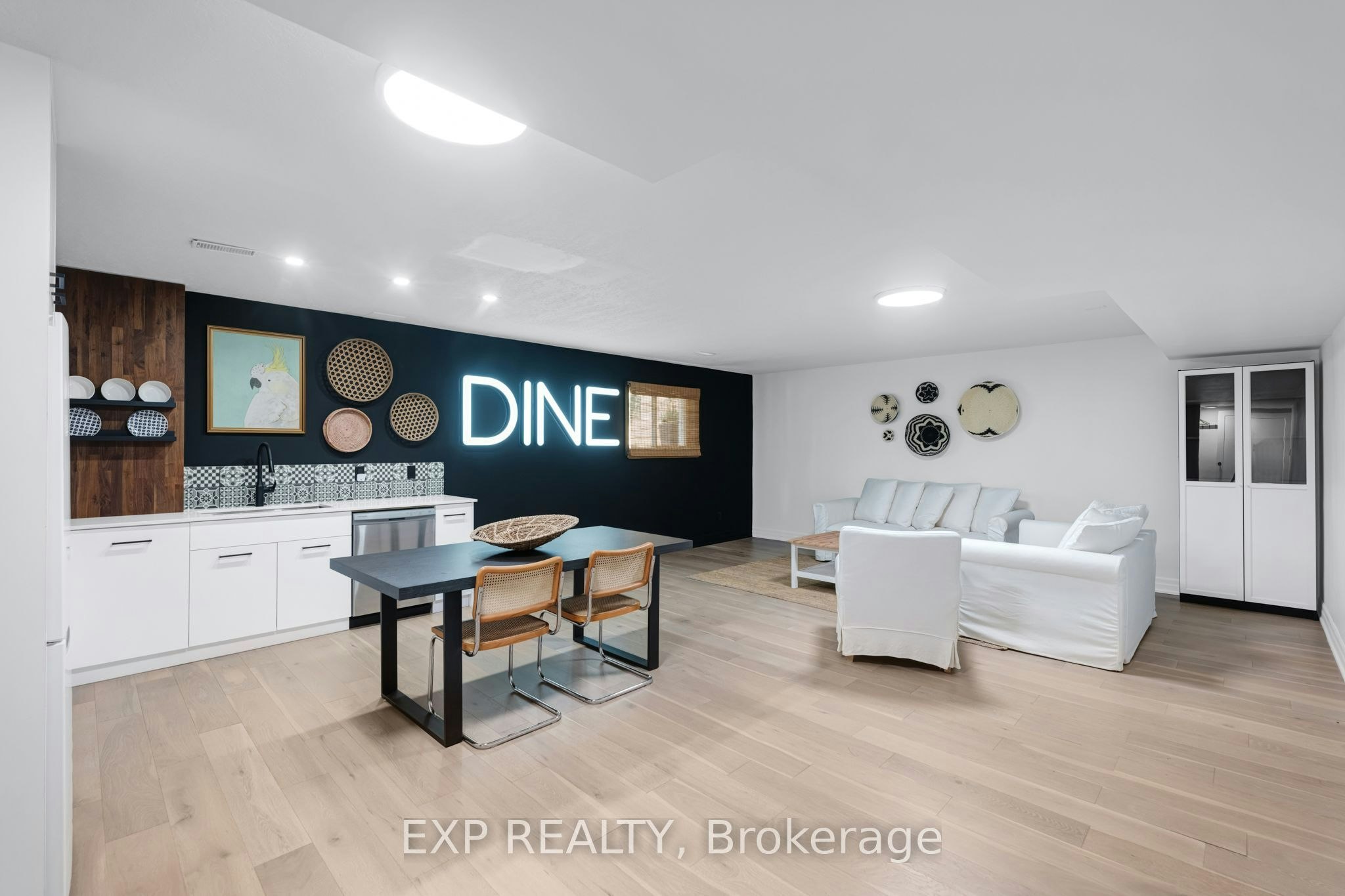 Lower-256 Old Mosley Street, Wasaga Beach, ON, L9Z 2J2