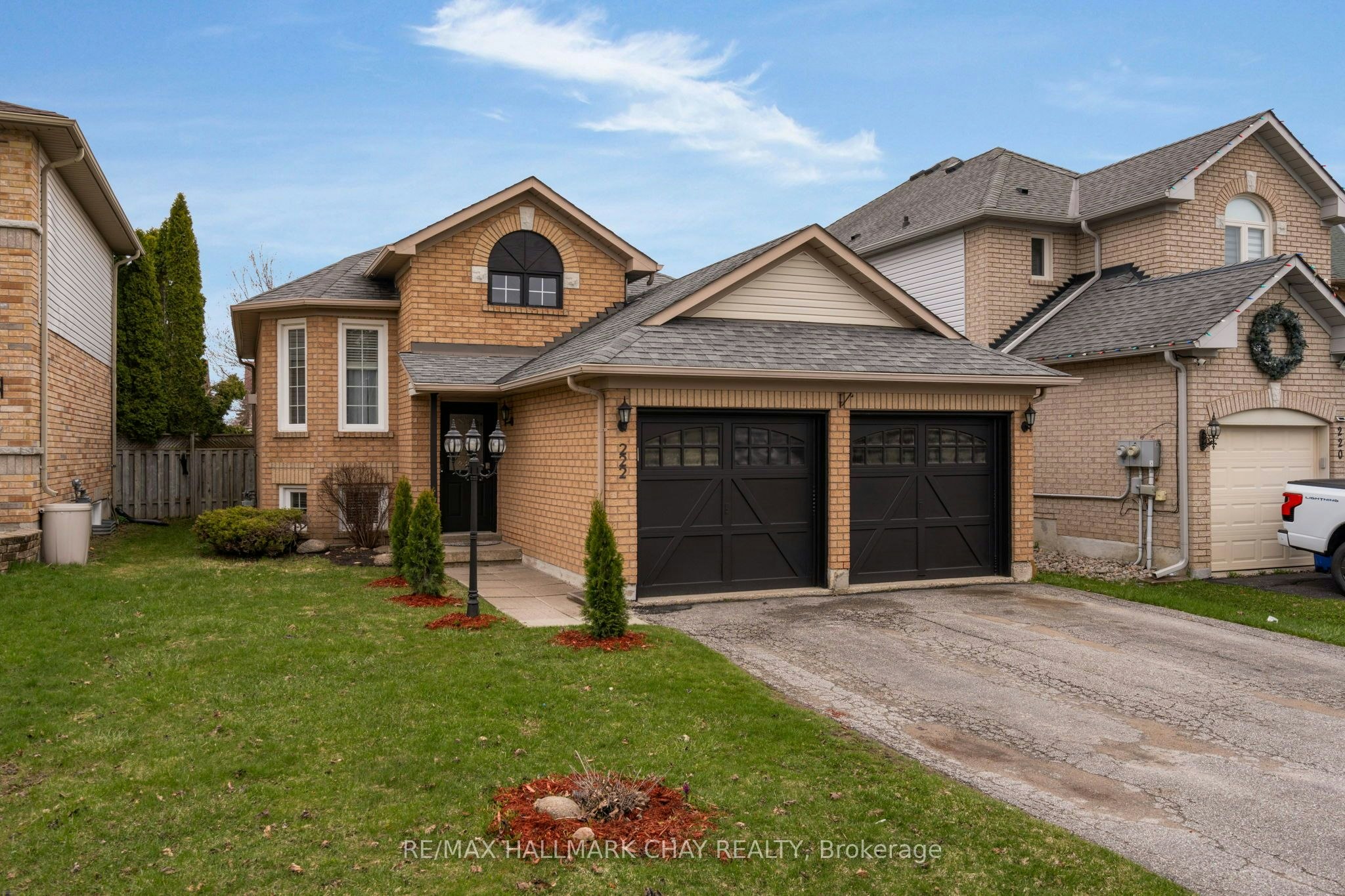222 Wessenger Drive, Barrie, ON, L4N 8R4