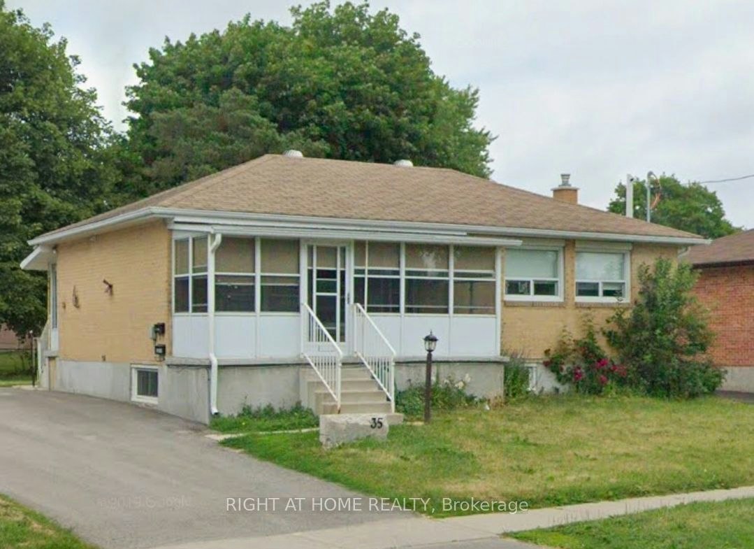 Lower-35 Oak Street, Barrie, ON, L4M 3V3