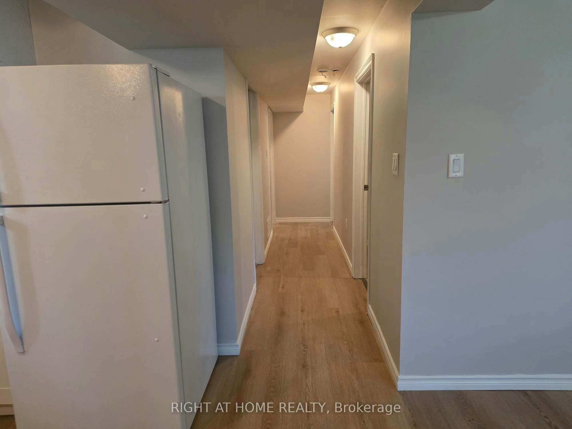 Lower-35 Oak Street, Barrie, ON, L4M 3V3 - 9