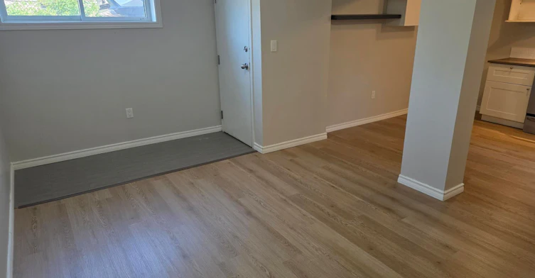 Lower-35 Oak Street, Barrie, ON, L4M 3V3 - 3