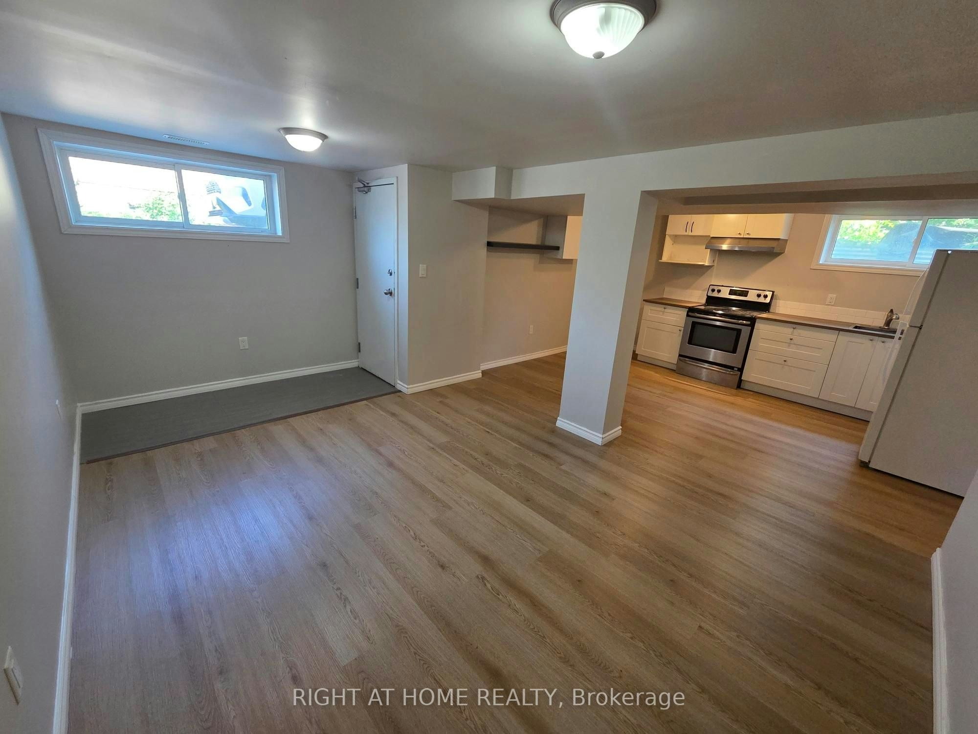Lower-35 Oak Street, Barrie, ON, L4M 3V3 - 6