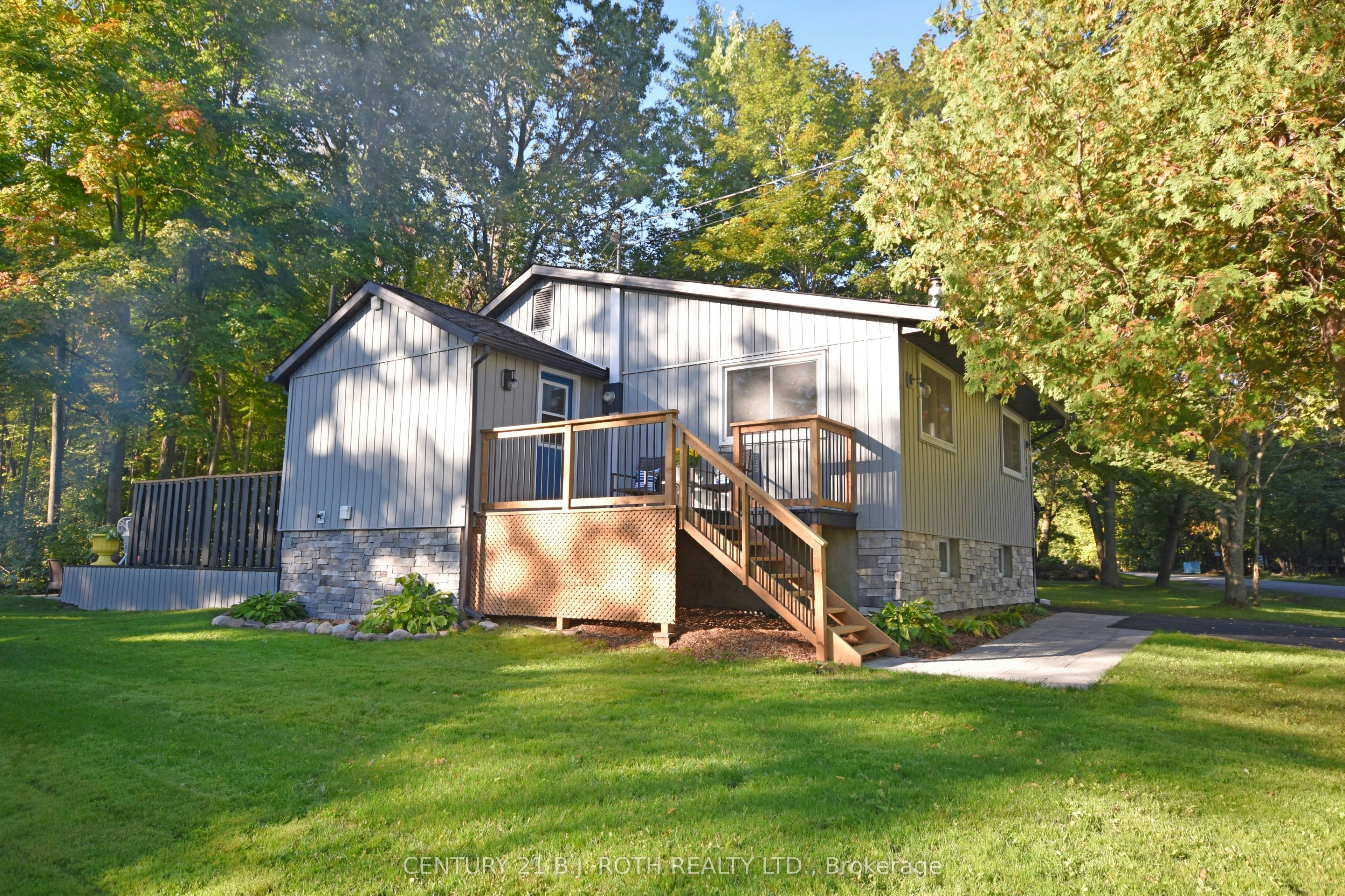 263 Robin's Point Road, Tay, ON, L0K 2A0
