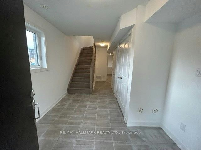 48 Spry Lane, Barrie, ON, L9J 0N6 - 4