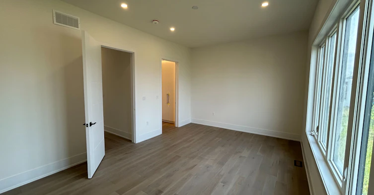 3717 Lakepoint Drive, Severn, ON, L3V 8M9 - 13