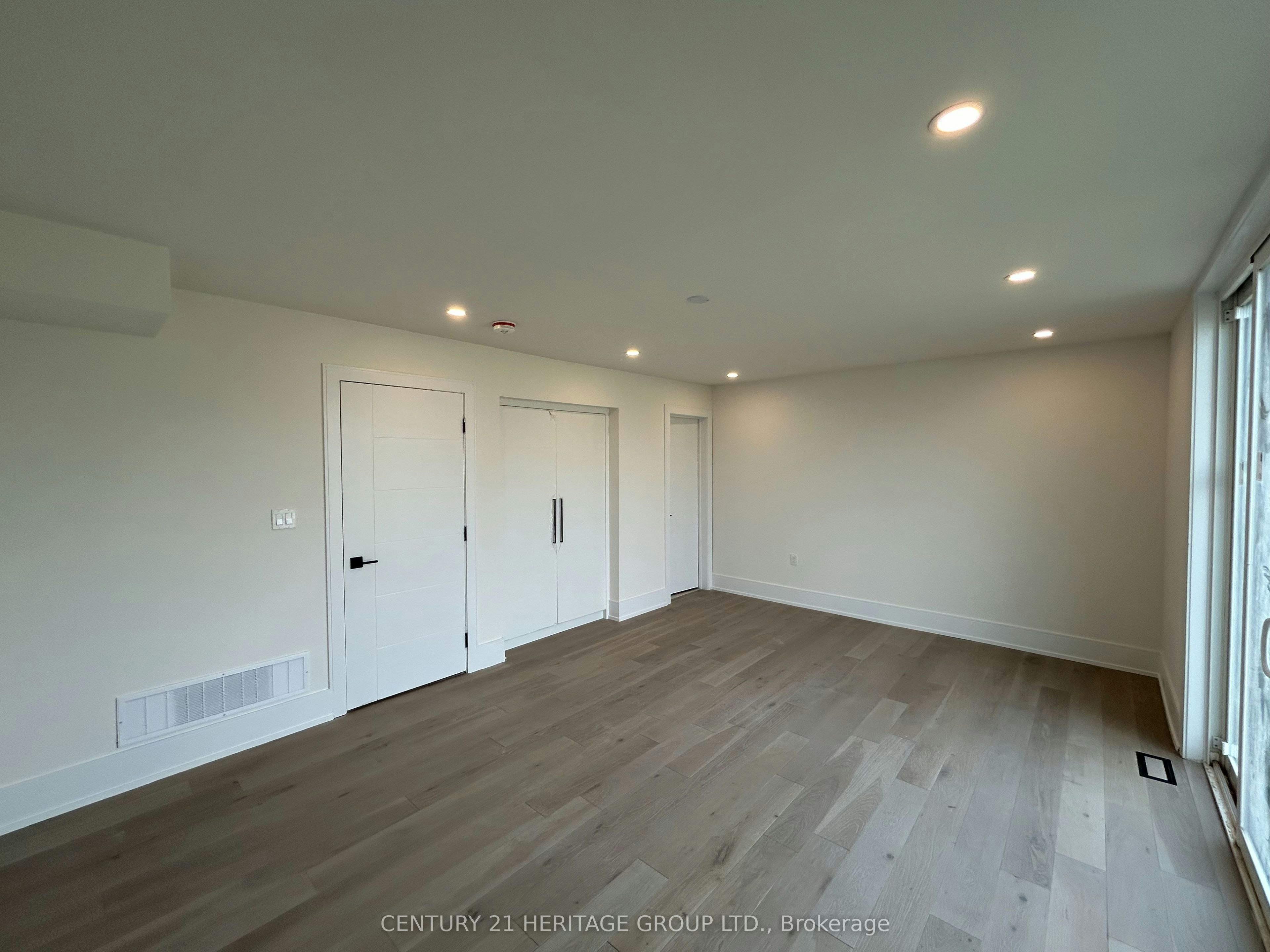 3717 Lakepoint Drive, Severn, ON, L3V 8M9 - 6