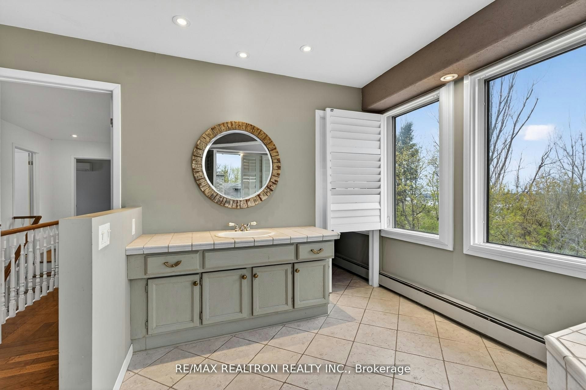 18 Debra Crescent, Barrie, ON, L4N 3T1 - 25