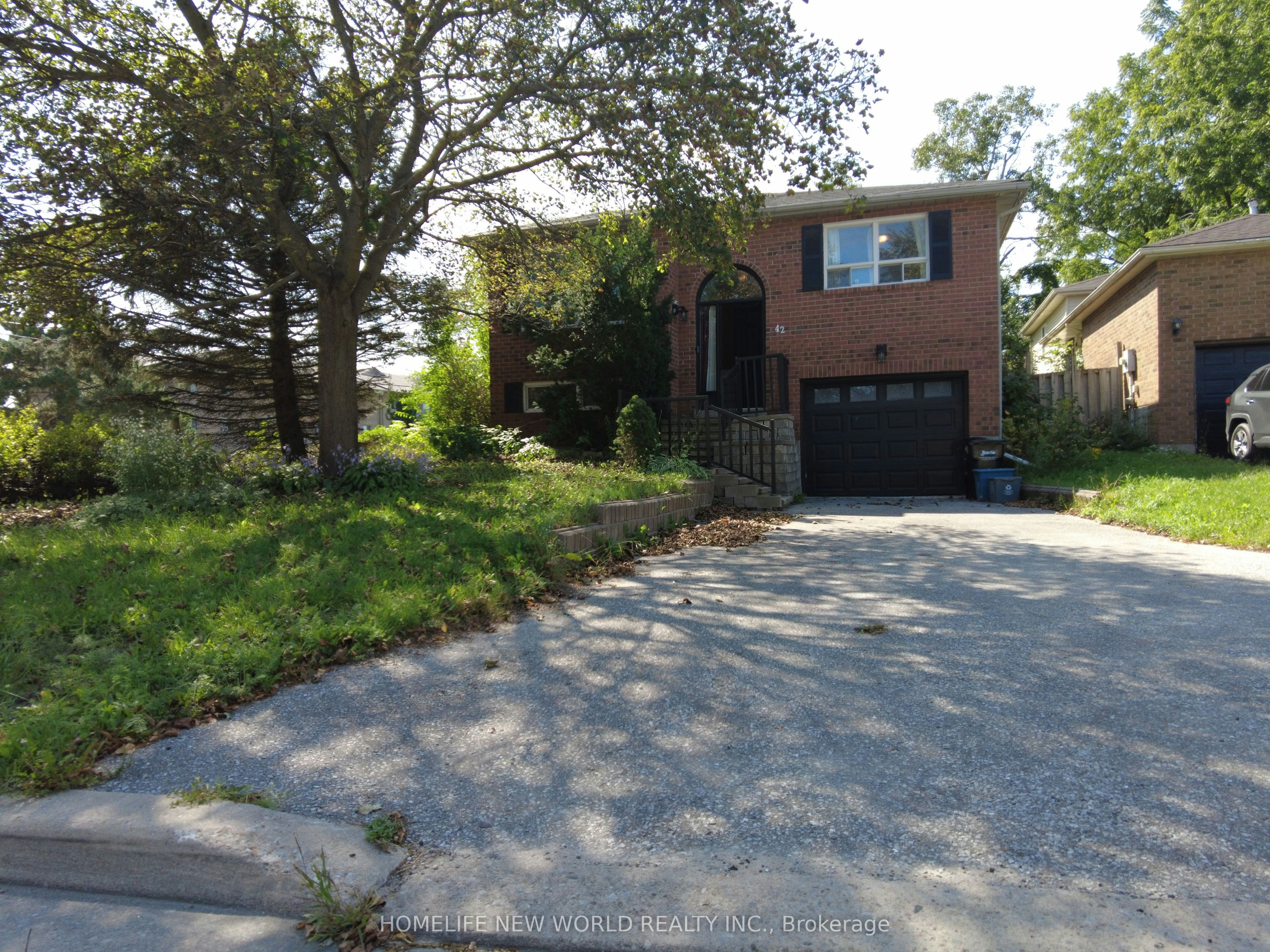 42 Engel Crescent, Barrie, ON, L4N 6K5