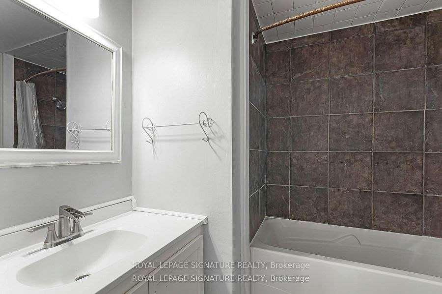 27 Daphne Crescent, Barrie, ON, L4M 2Y7 - 12