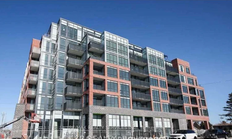 322-681 Yonge Street