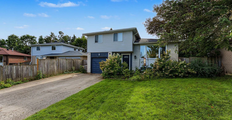 Lower-9 Baker Crescent, Barrie, ON, L4M 3J4
