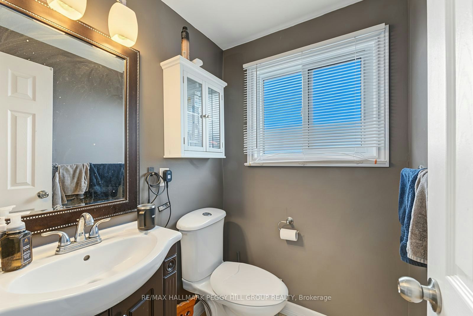 Upper-9 Baker Crescent, Barrie, ON, L4M 3J4 - 11