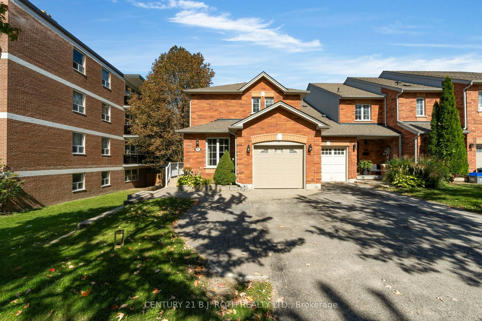 102 Holgate Street, Barrie, ON, L4N 2T9