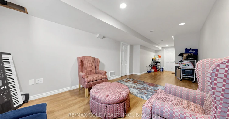 29 Srigley Street, Barrie, ON, L4N 0L9 - 36
