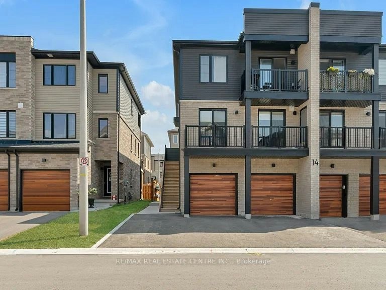 1-14 Pumpkin Corner Crescent, Barrie, ON, L9J 0T6