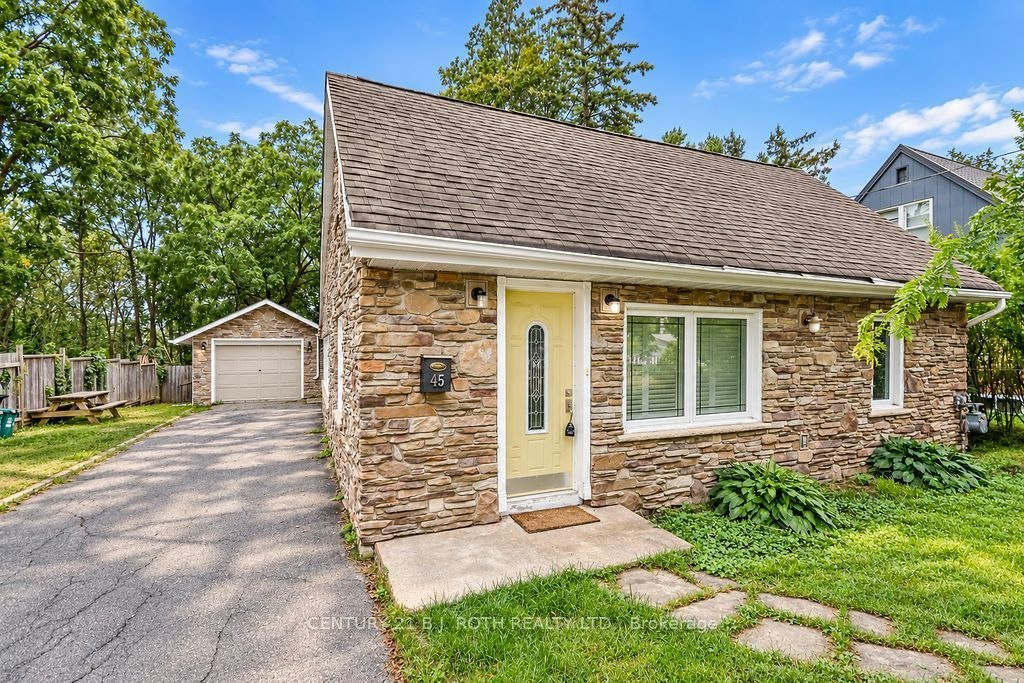 45 Grove Street W, Barrie, ON, L4N 1M6